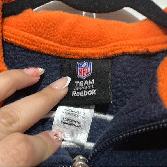 💗 NFL - Chicago Bears Boys Navy and Orange Fleece Pullover - Picture 6 of 11